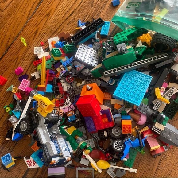 Mixed Lego 2lb - Picture 1 of 8